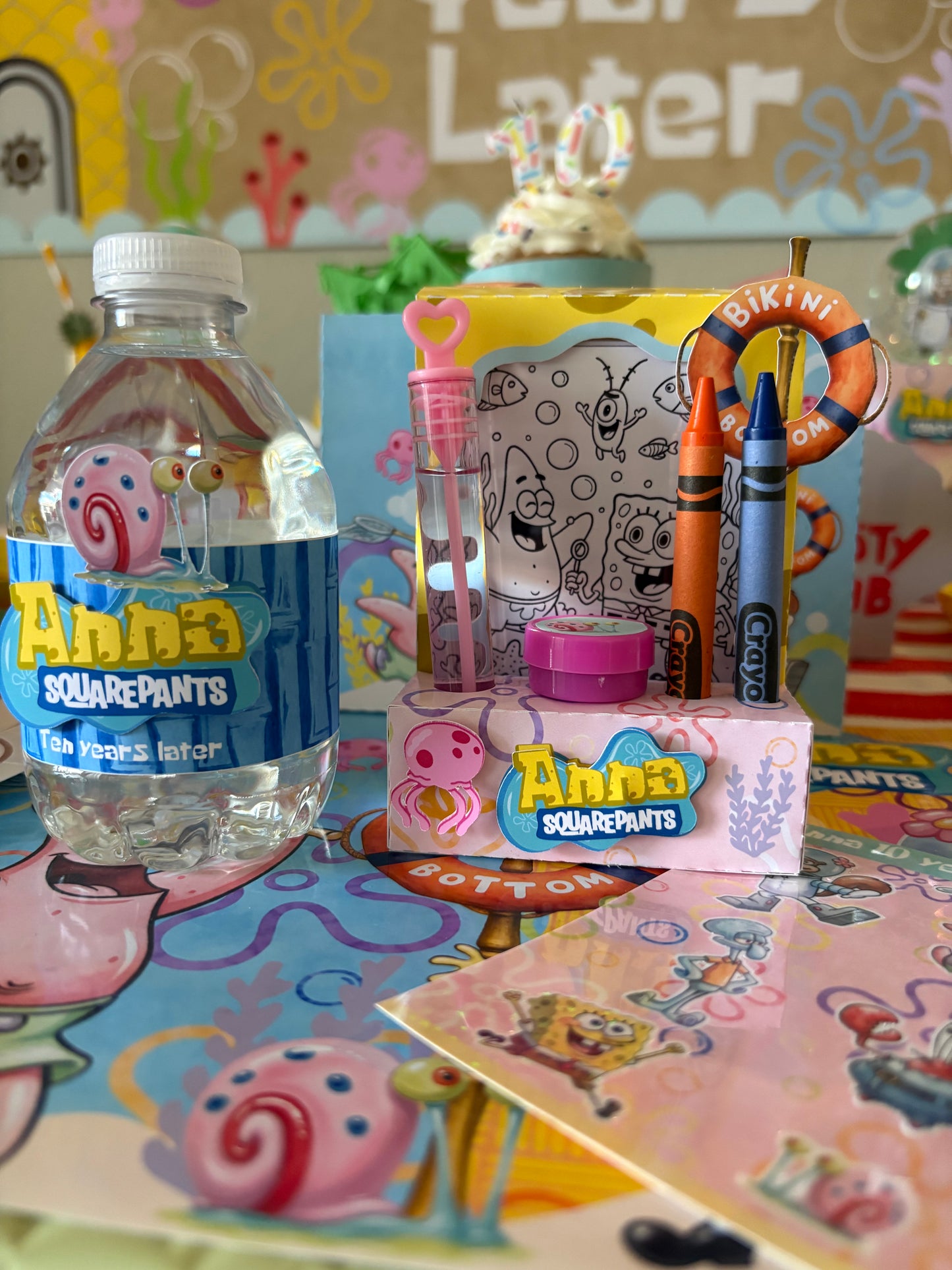 Window Stand Paint / Coloring Box